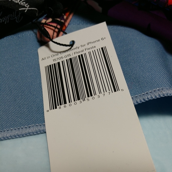 SOLD ❤🆕💖Vera Bradley All In One Crossbody For iphone 6+ Floral Fiesta - Picture 4 of 14